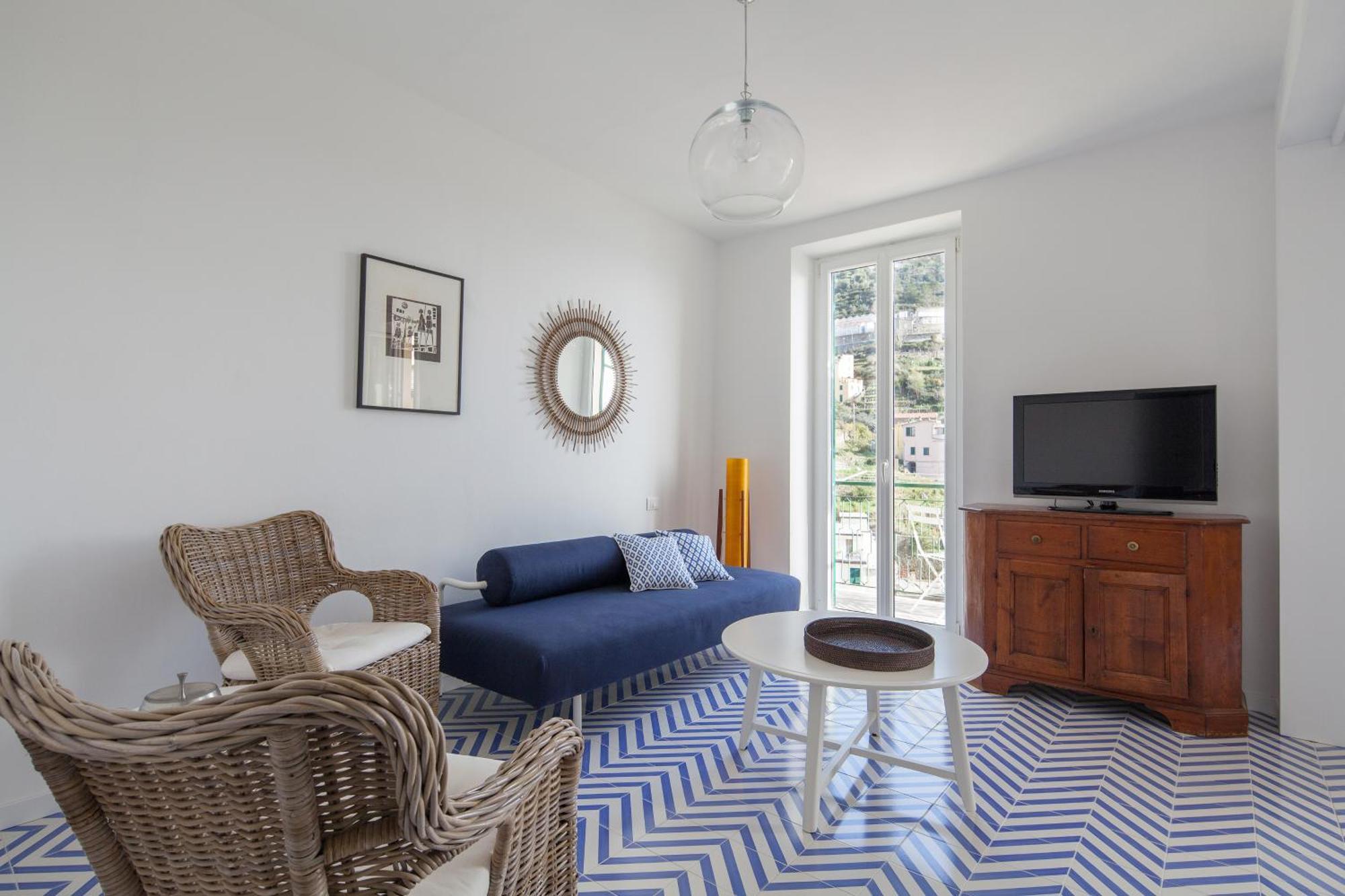 San Giovanni Apt, Seaview Terrace, 2 Aircondo Bdr, Easy From Train Or Private Parking リオマッジョーレ エクステリア 写真